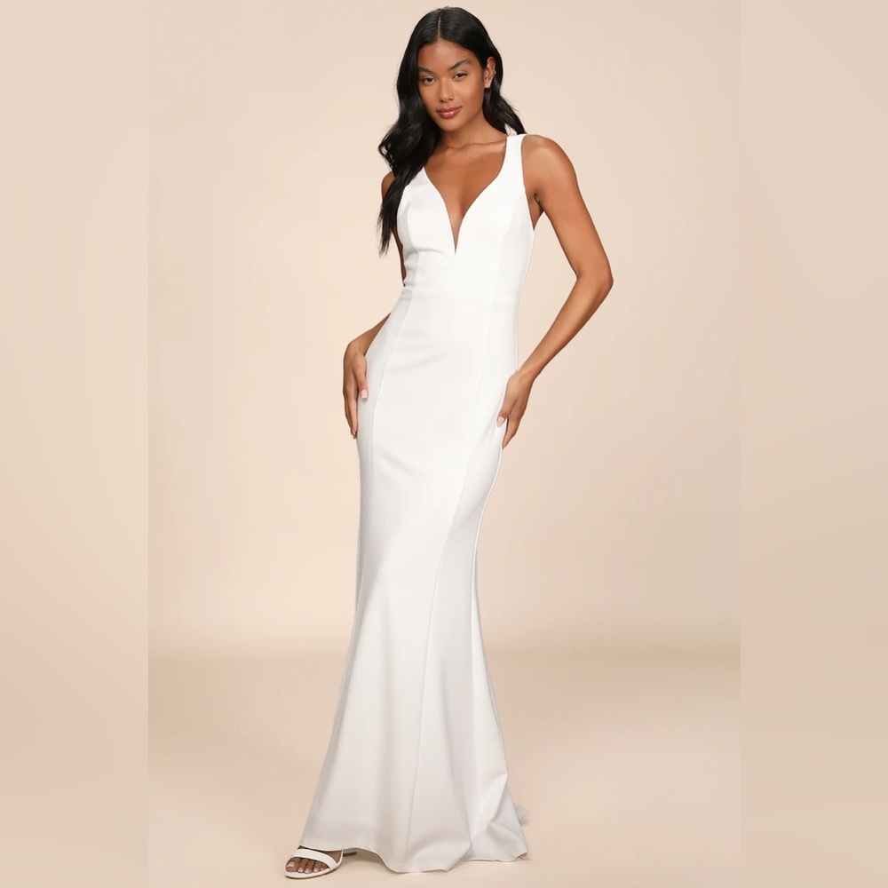Lulu's Elegant White Wedding Dress